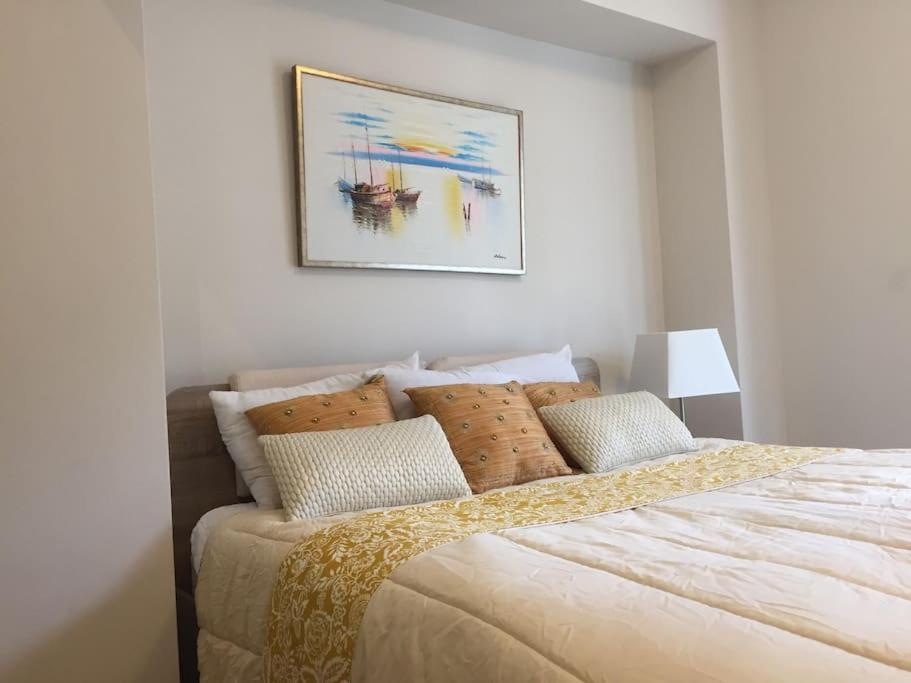 The White House Beach Villa Rafína المظهر الخارجي الصورة